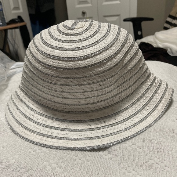 Physician Endorsed Capri sunhat - Picture 1 of 5